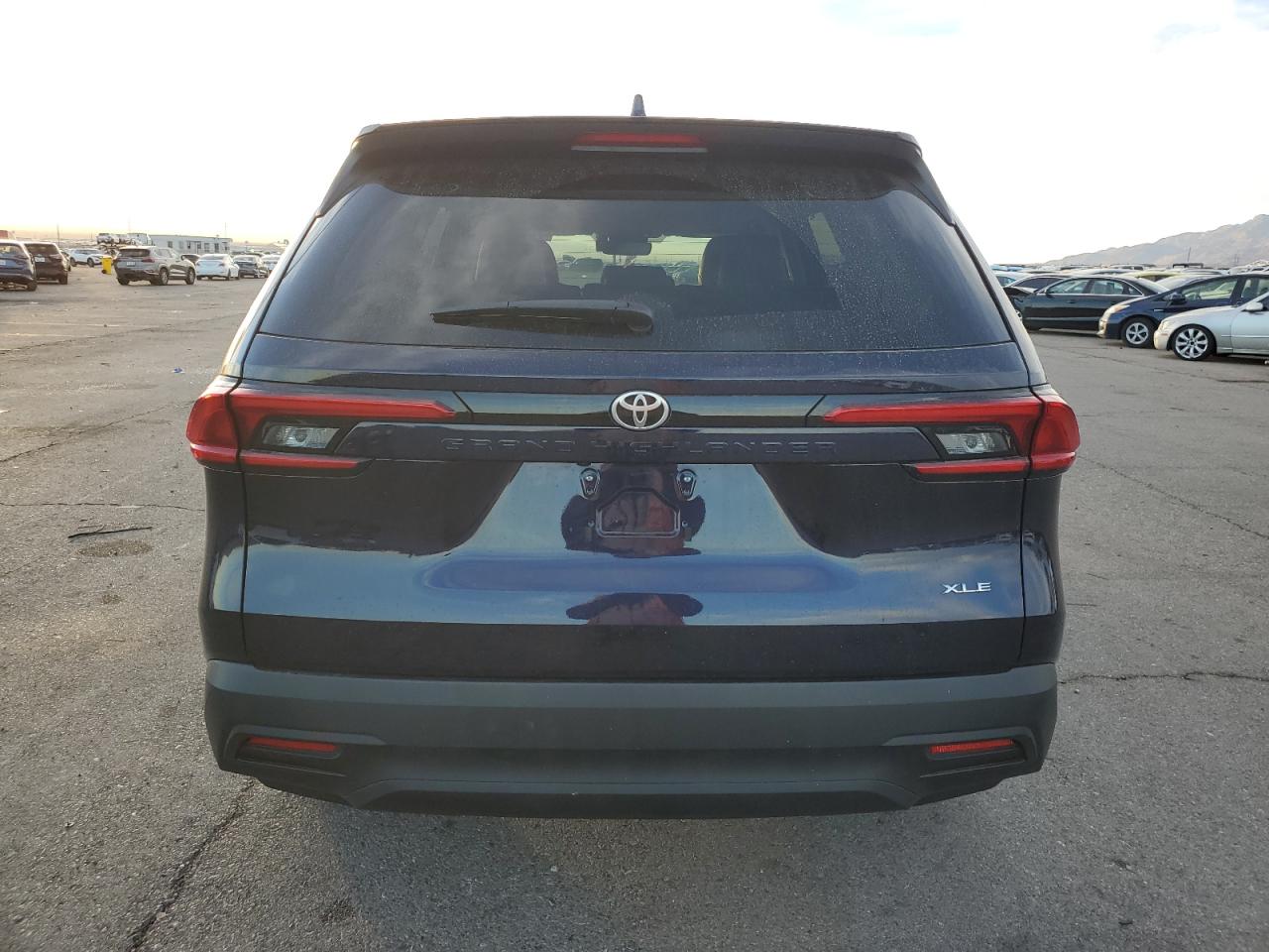 2024 TOYOTA GRAND HIGHLANDER XLE VIN:5TDAAAA55RS014794