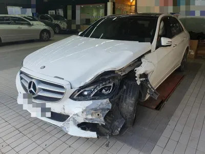 2015 Mercedes-Benz E 300 VIN: