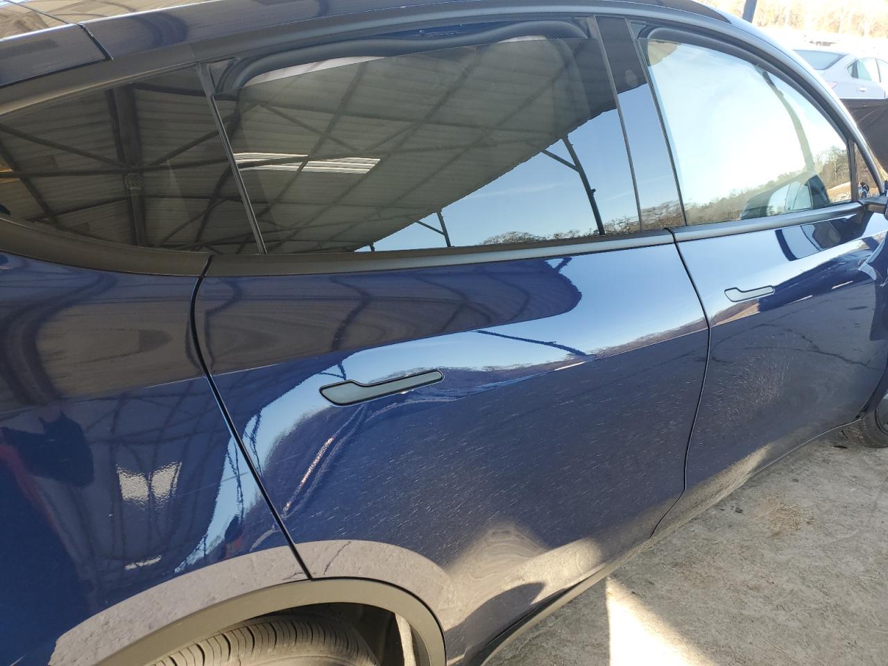2024 TESLA MODEL Y  VIN:7SAYGAEEXRF116381