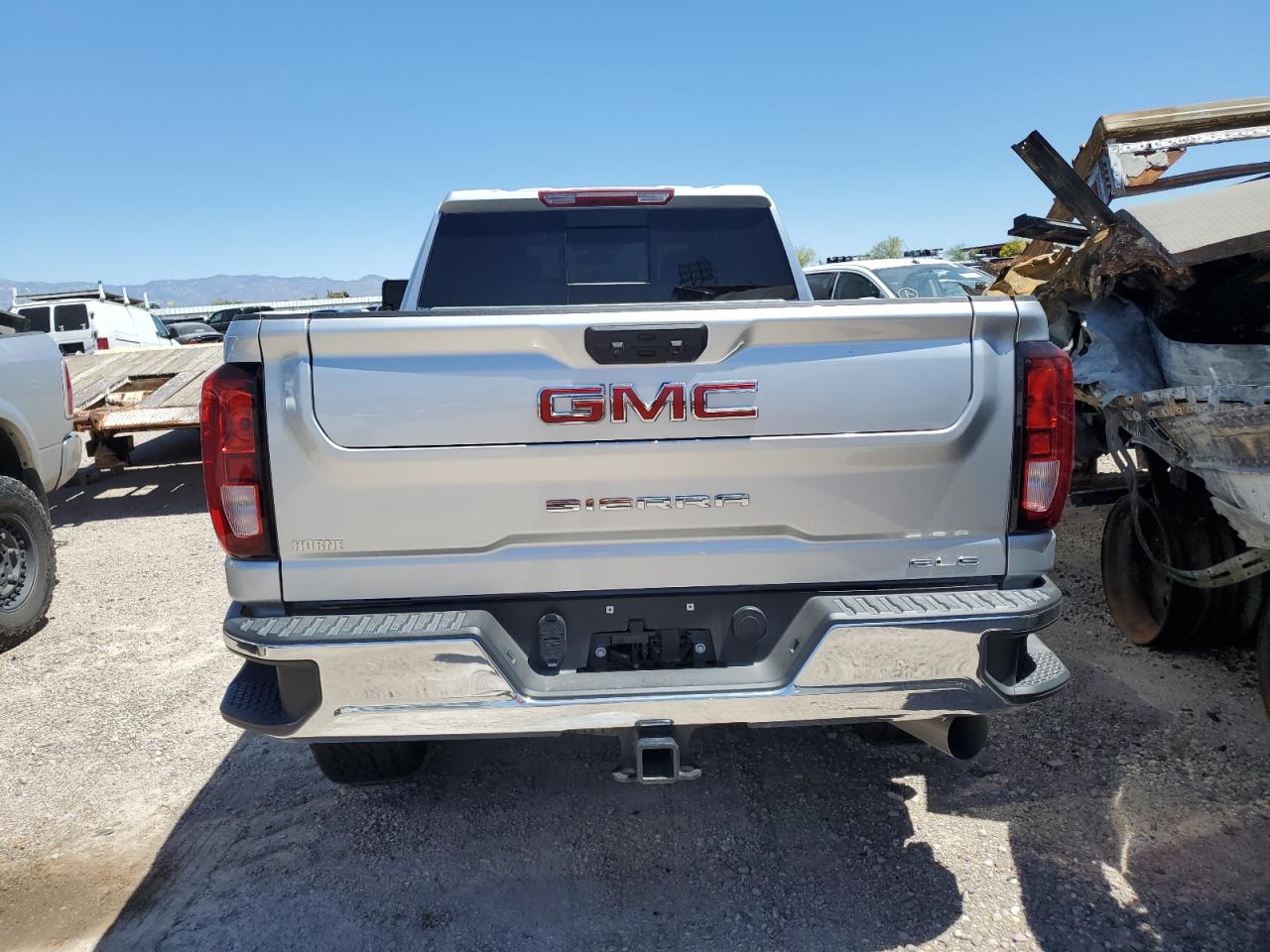 2022 GMC SIERRA K2500 SLE VIN:1GT49MEY1NF335673