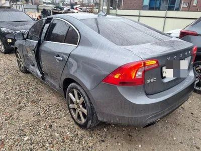 2018 Volvo S60 YV1FS79B0J2466713 VIN:YV1FS79B0J2466713
