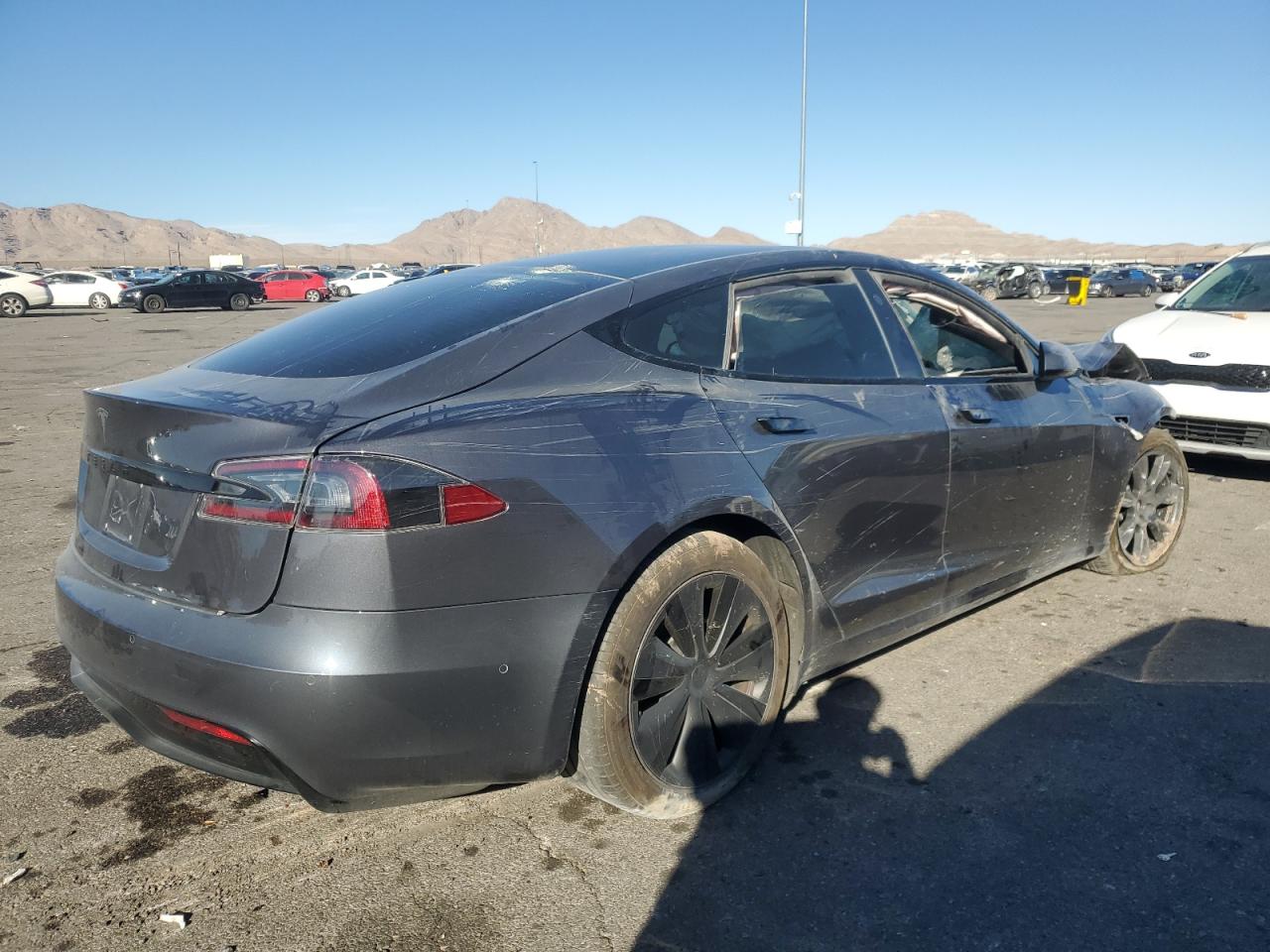 2022 TESLA MODEL S  VIN:5YJSA1E57NF469207