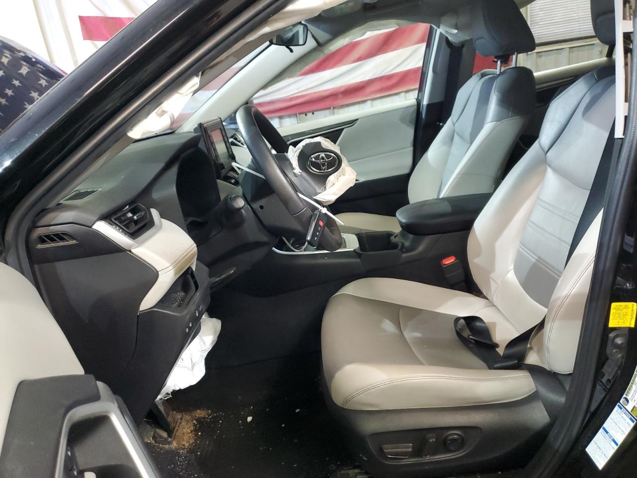 2022 TOYOTA RAV4 XLE PREMIUM VIN:2T3B6RFV7NW033370