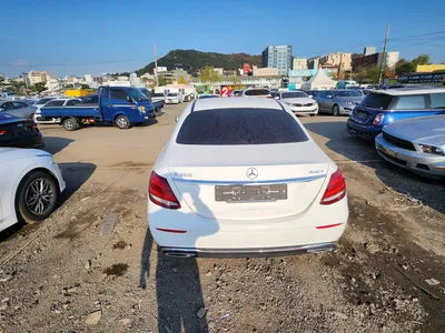 2019 Mercedes-Benz E 300 WDDZF4KB6KA591174 VIN:WDDZF4KB6KA591174