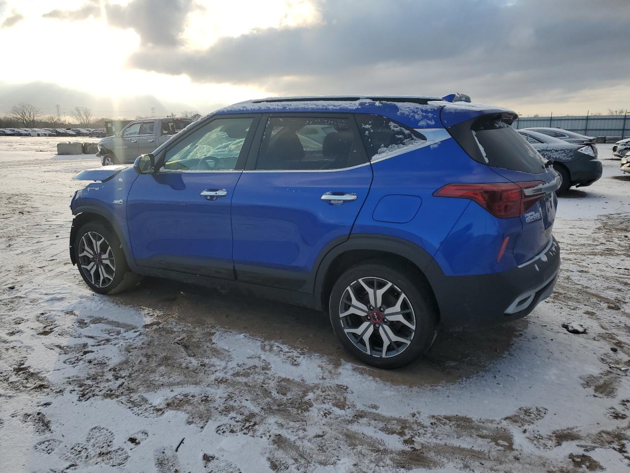 2022 KIA SELTOS SX VIN:KNDETCA2XN7247989
