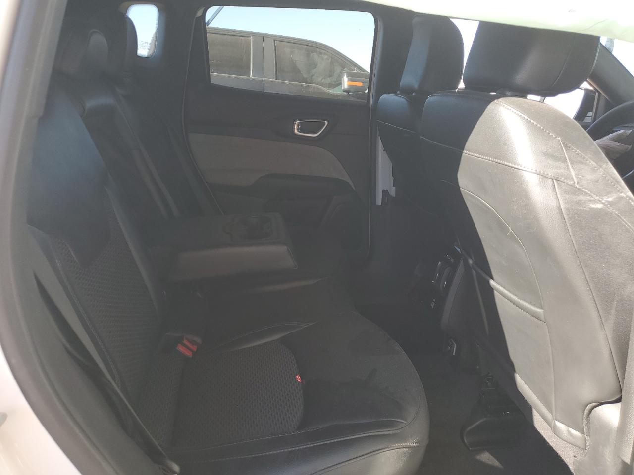 2023 JEEP COMPASS LATITUDE VIN:3C4NJDBN6PT552621