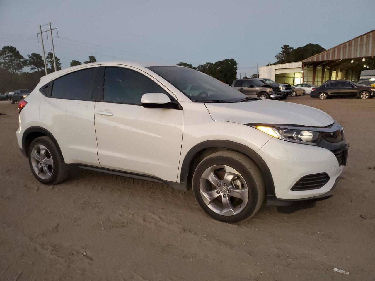2022 HONDA HR-V LX VIN:3CZRU5H38NM714772