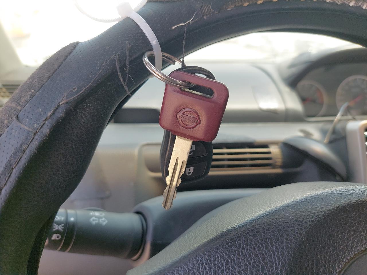 2011 NISSAN XTRAIL VIN:JN8BT05Y4BW******