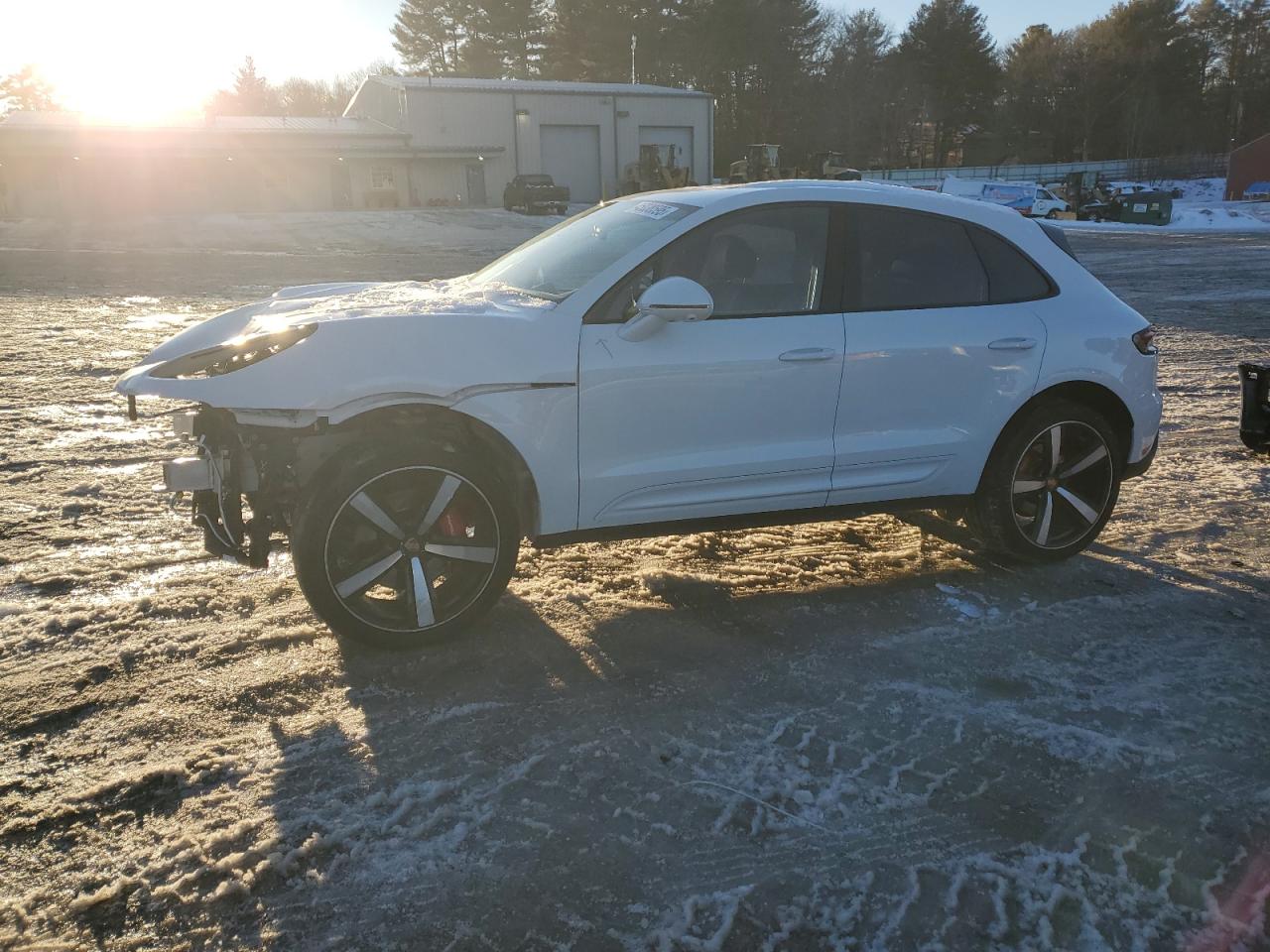 2024 PORSCHE MACAN S VIN:WP1AG2A52RLB40521