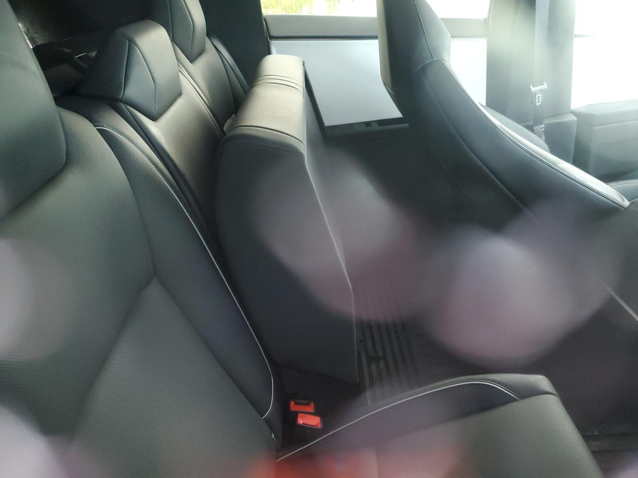 2024 TESLA CYBERTRUCK  VIN:7G2CEHED2RA015326
