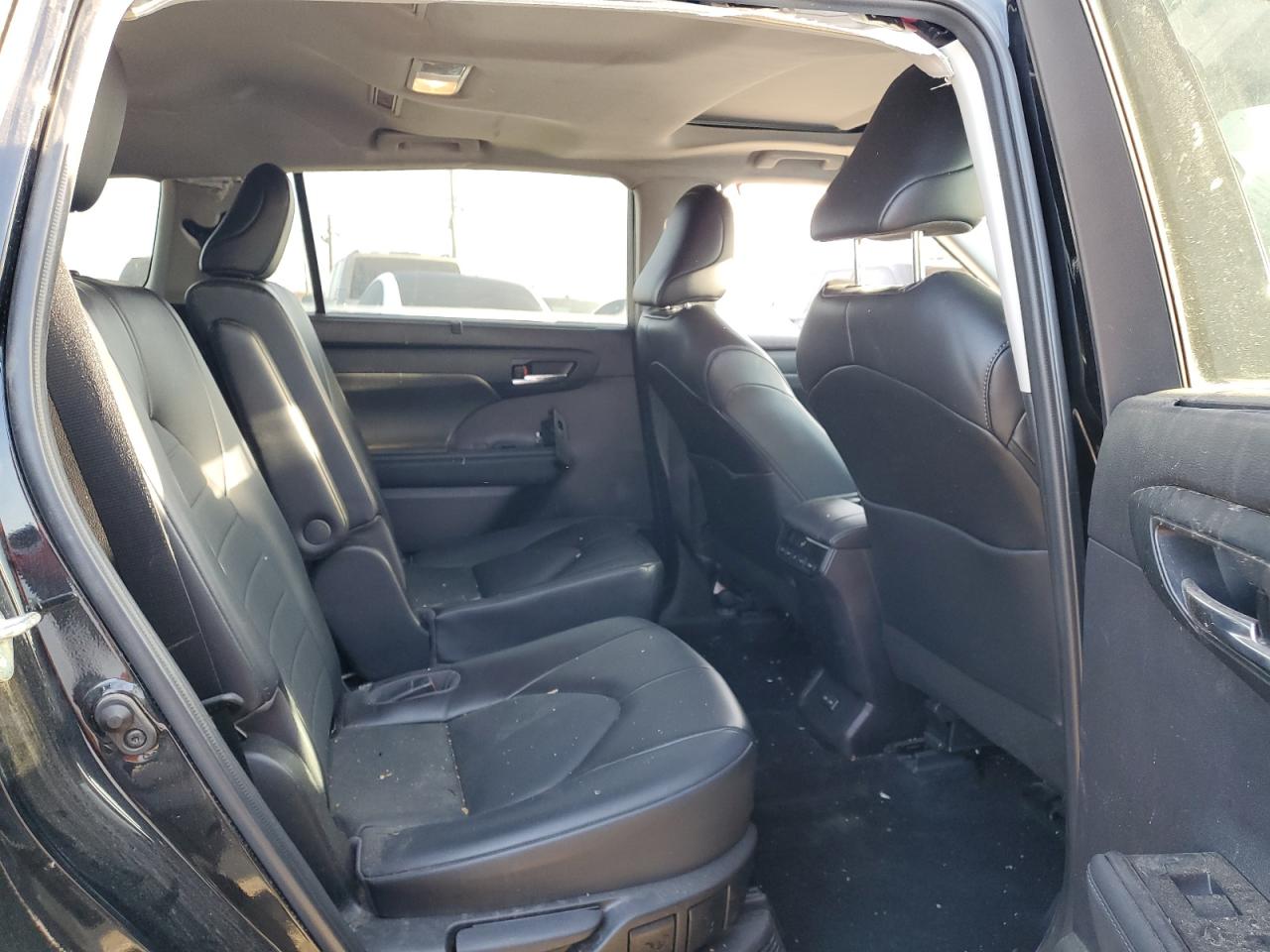 2022 TOYOTA HIGHLANDER HYBRID XLE VIN:5TDHBRCH1NS556941