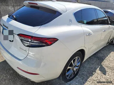 2021 Maserati Levante VIN: