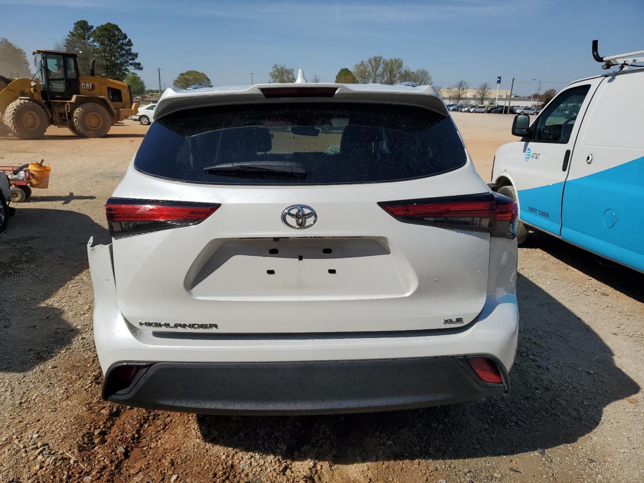 2022 TOYOTA HIGHLANDER XLE VIN:5TDGZRAH9NS092131