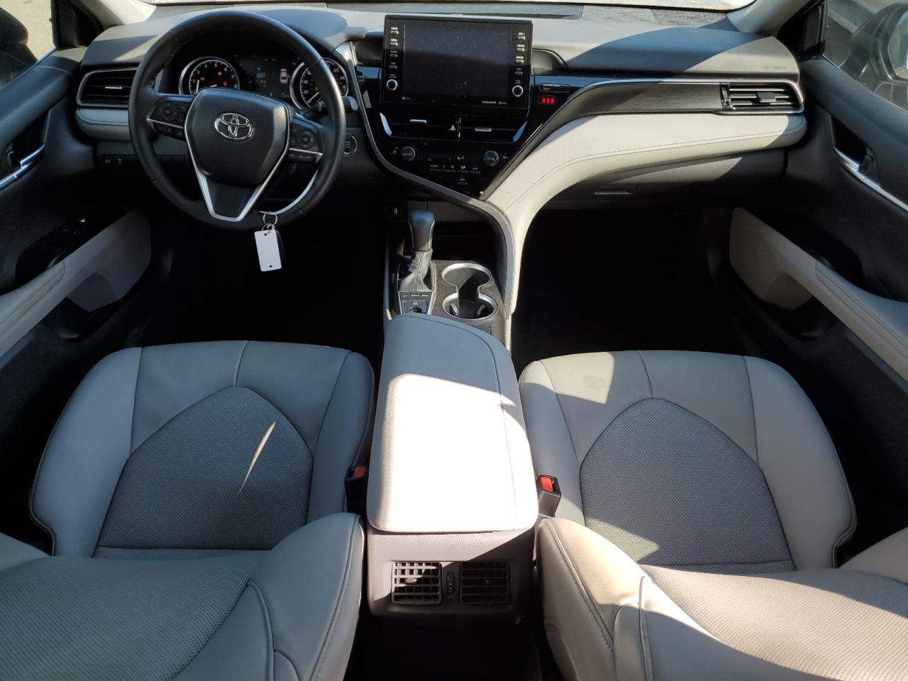 2022 TOYOTA CAMRY XLE VIN:4T1F11AK1NU713014