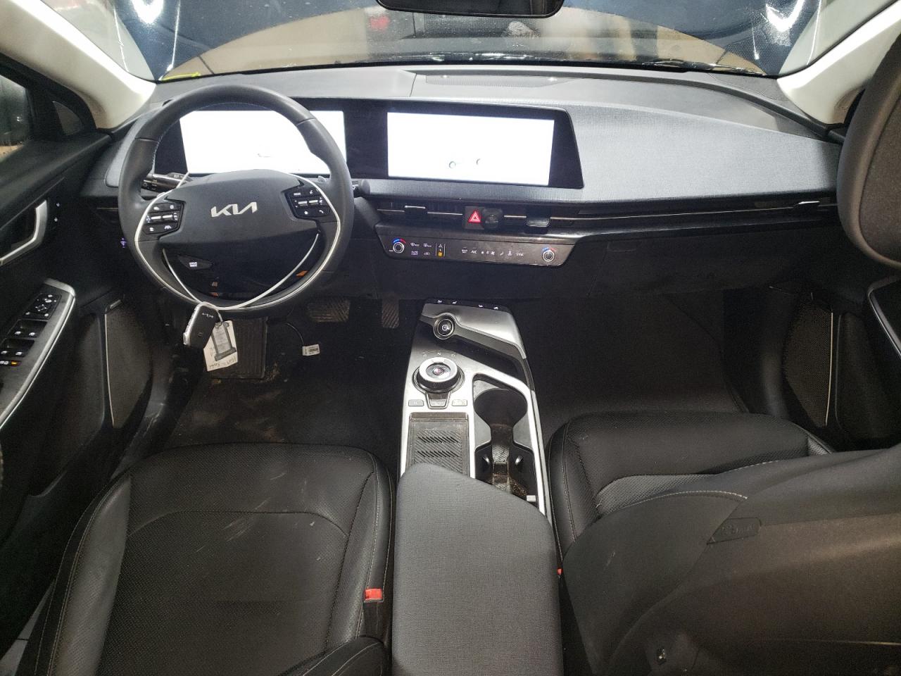 2024 KIA EV6 LIGHT VIN:KNDC34LA2R5183725