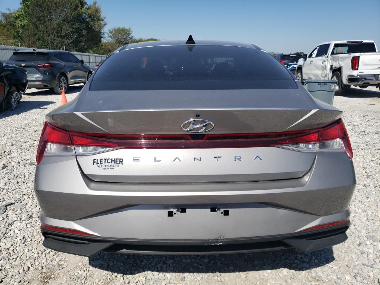 2023 HYUNDAI ELANTRA SEL VIN:KMHLM4AG7PU477558