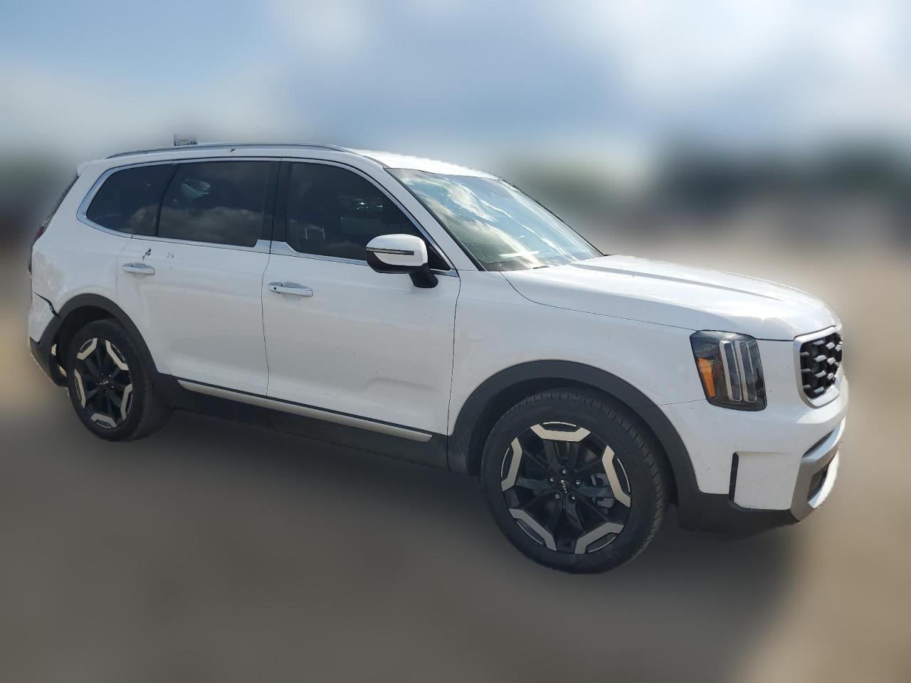 2023 KIA TELLURIDE S VIN:5XYP6DGC2PG344941