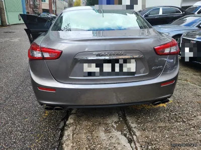 2016 Maserati Ghibli VIN: