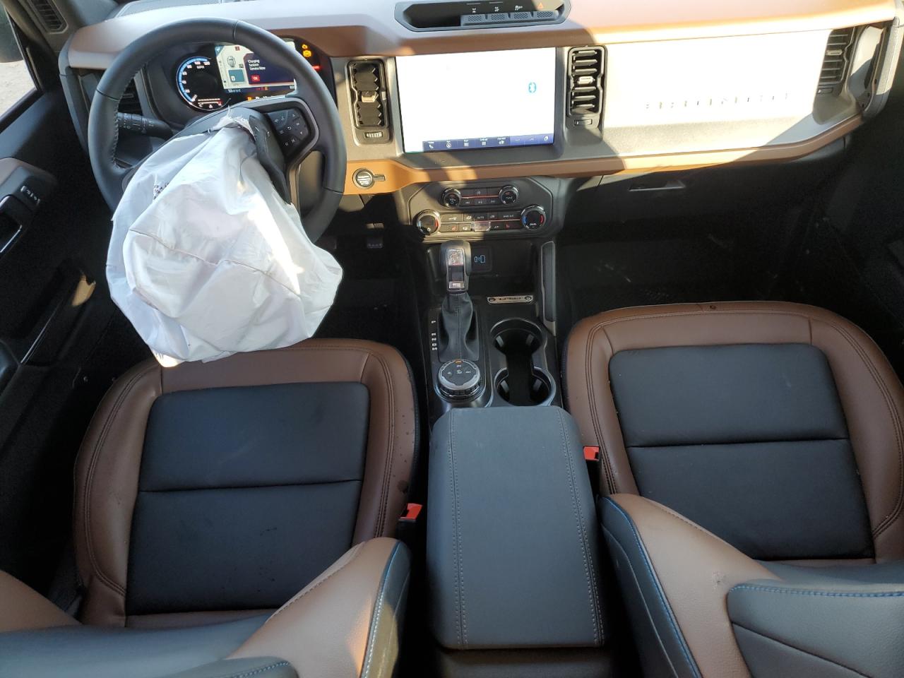 2024 FORD BRONCO OUTER BANKS VIN:1FMDE8BHXRLB04524