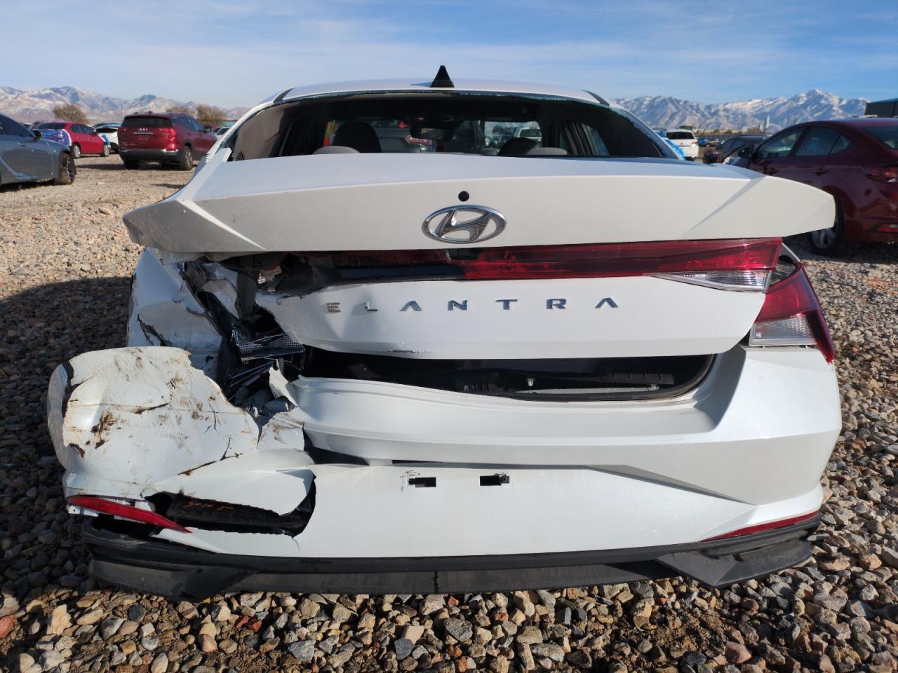 2023 HYUNDAI ELANTRA SEL VIN:5NPLM4AG7PH094380