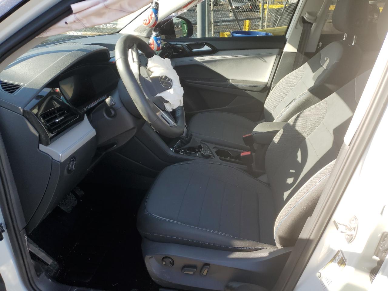 2024 VOLKSWAGEN TAOS SE VIN:3VVLX7B25RM119285