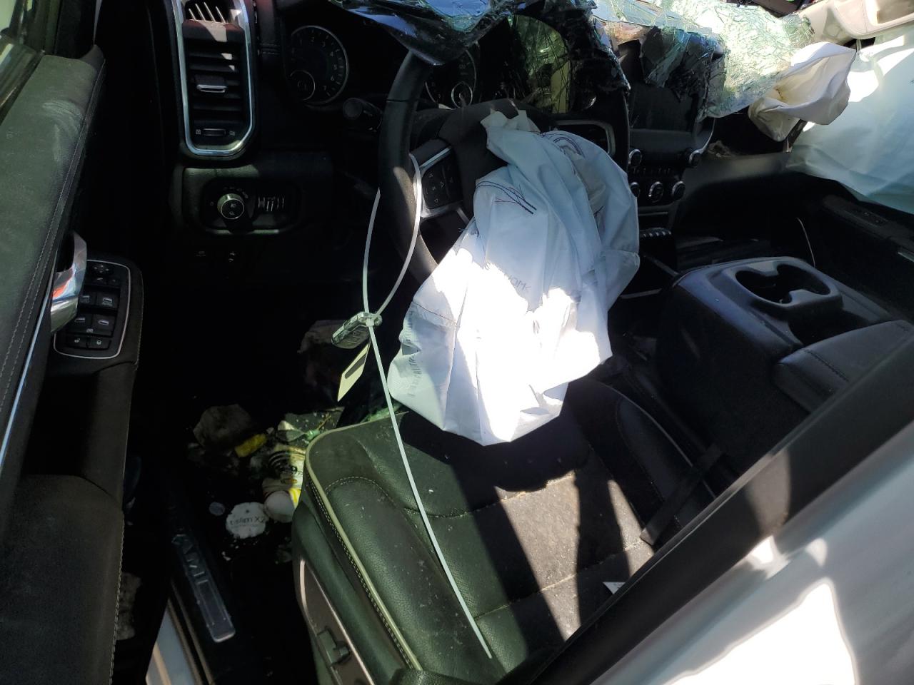 2022 RAM 1500 LARAMIE VIN:1C6SRFRT7NN330119