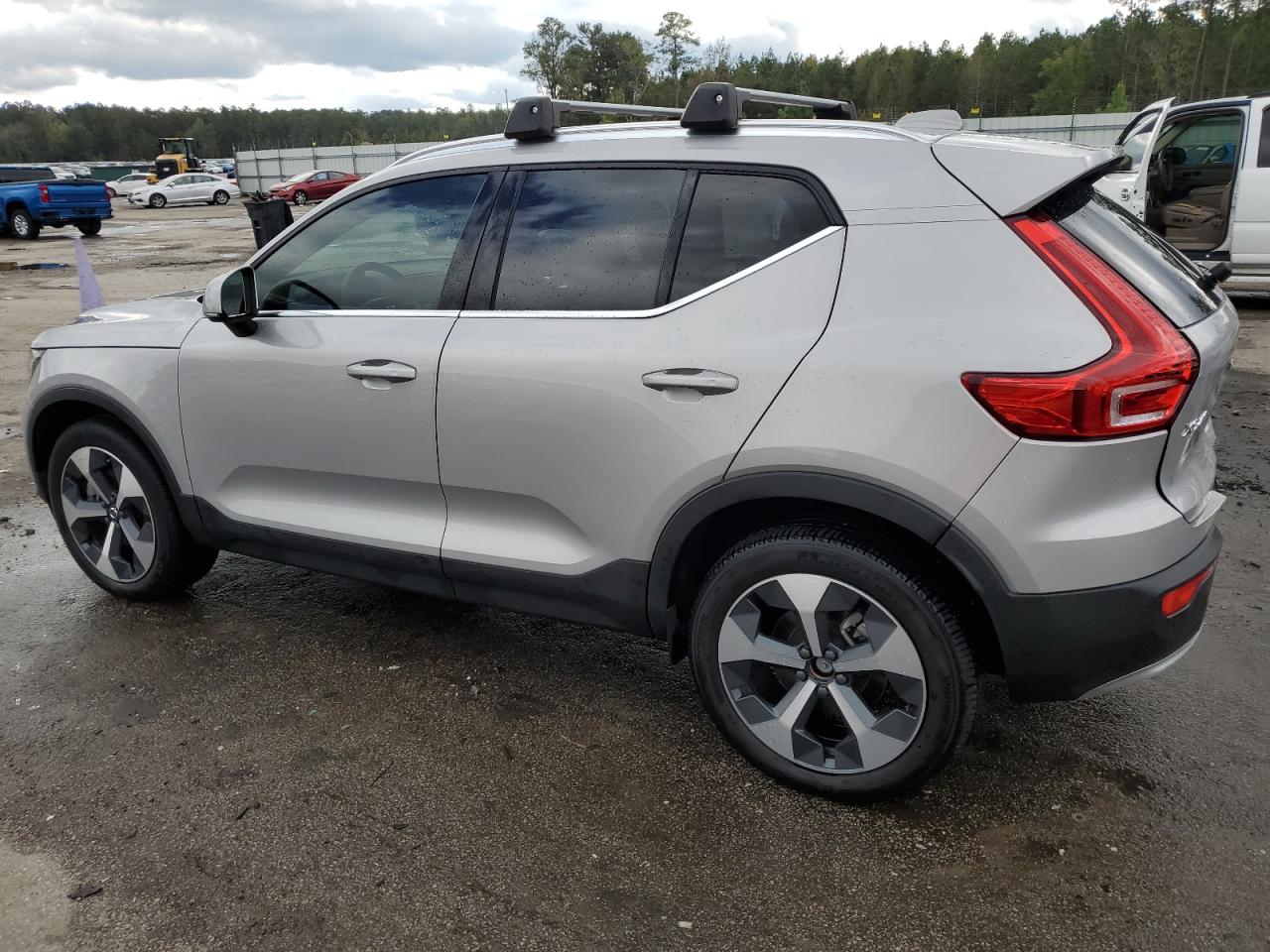 2023 VOLVO XC40 PLUS VIN:YV4L12UNXP2961051