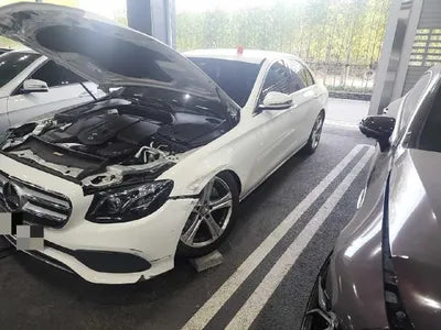 2016 Mercedes-Benz E 220 VIN: