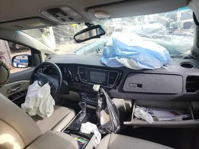 2015 Kia Carnival VIN:
