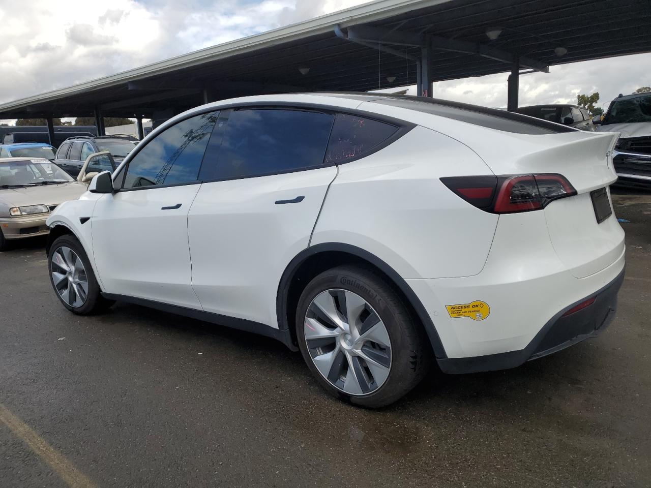 2022 TESLA MODEL Y  VIN:7SAYGAEE4NF492844
