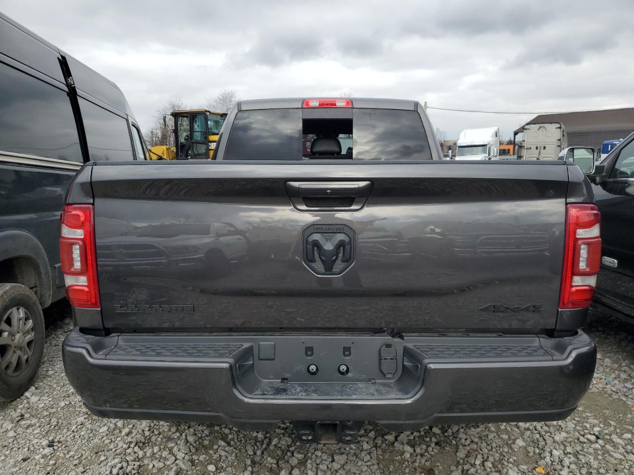 2024 RAM 3500 LARAMIE VIN:3C63RRML8RG220255