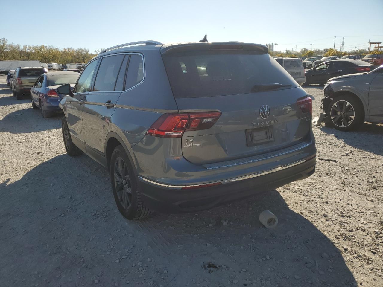 2022 VOLKSWAGEN TIGUAN SE VIN:3VV2B7AX1NM047020