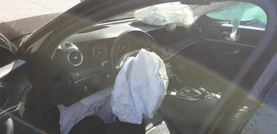 2016 Mercedes-Benz E 220 VIN: