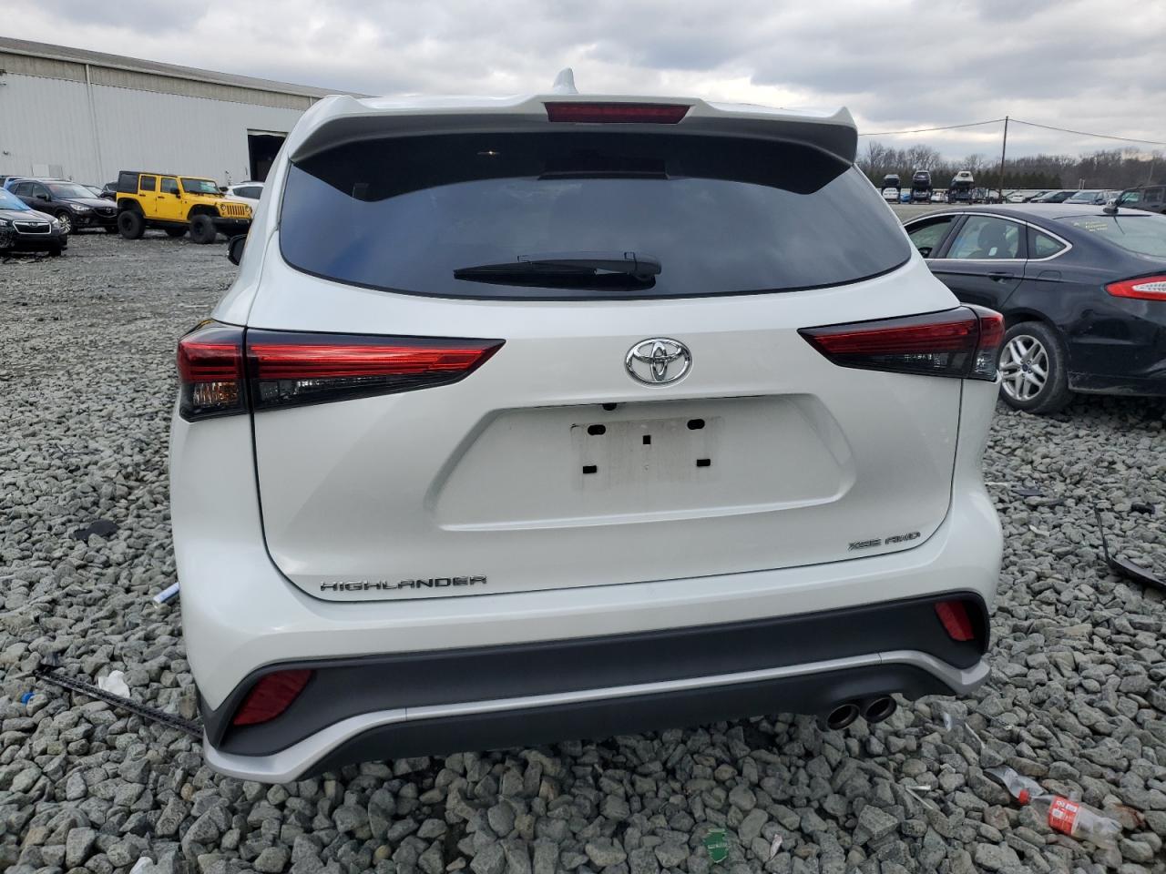 2022 TOYOTA HIGHLANDER XSE VIN:5TDLZRBH0NS256024