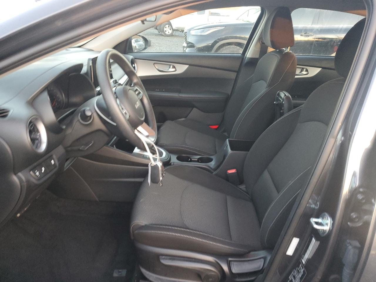 2023 KIA FORTE LX VIN:3KPF24AD8PE527511