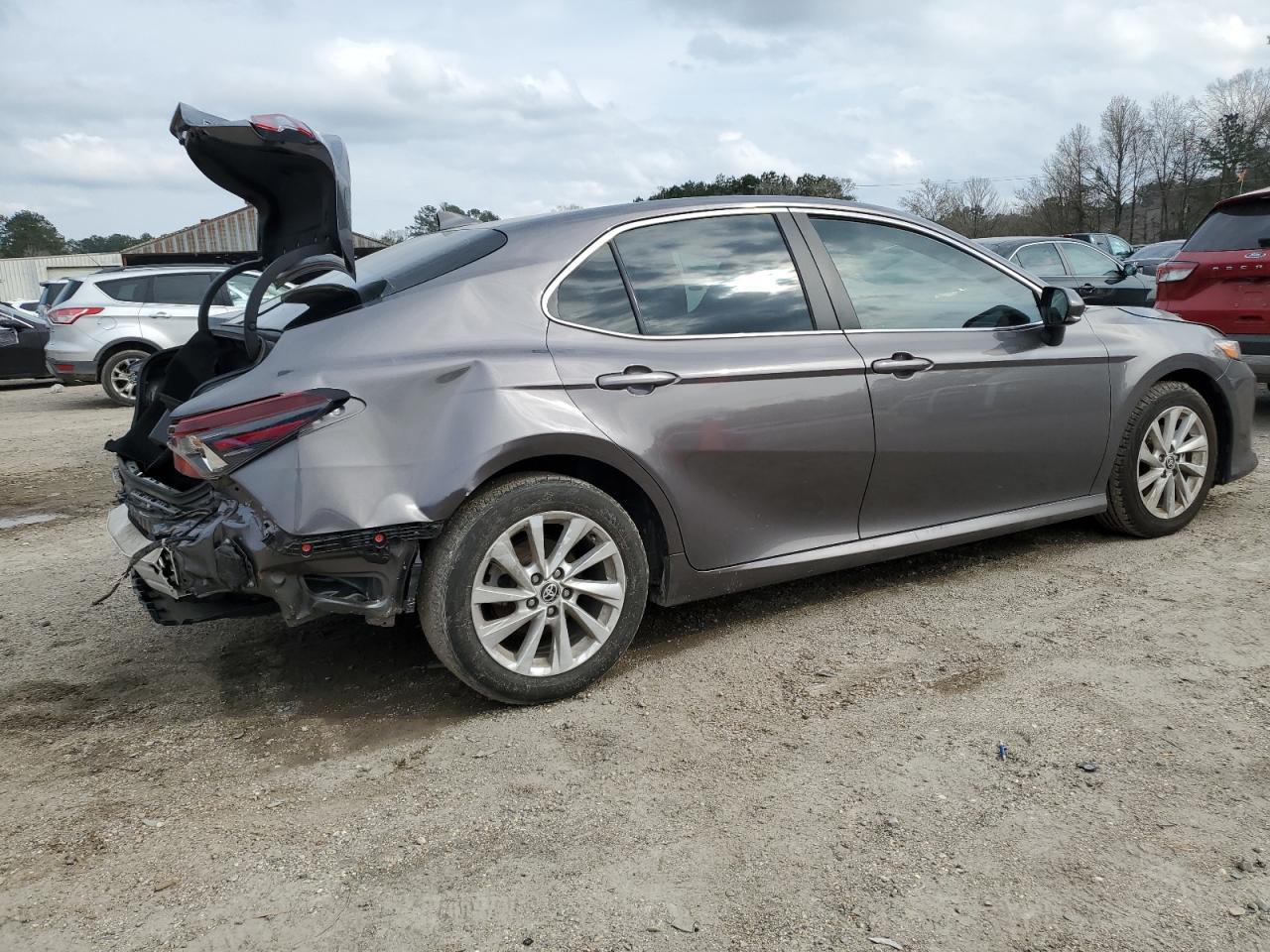2024 TOYOTA CAMRY LE VIN:4T1R11AK7RU857802