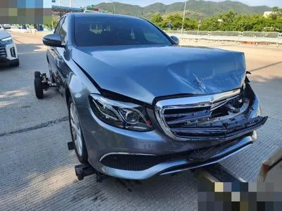 2019 Mercedes-Benz E 220 VIN: