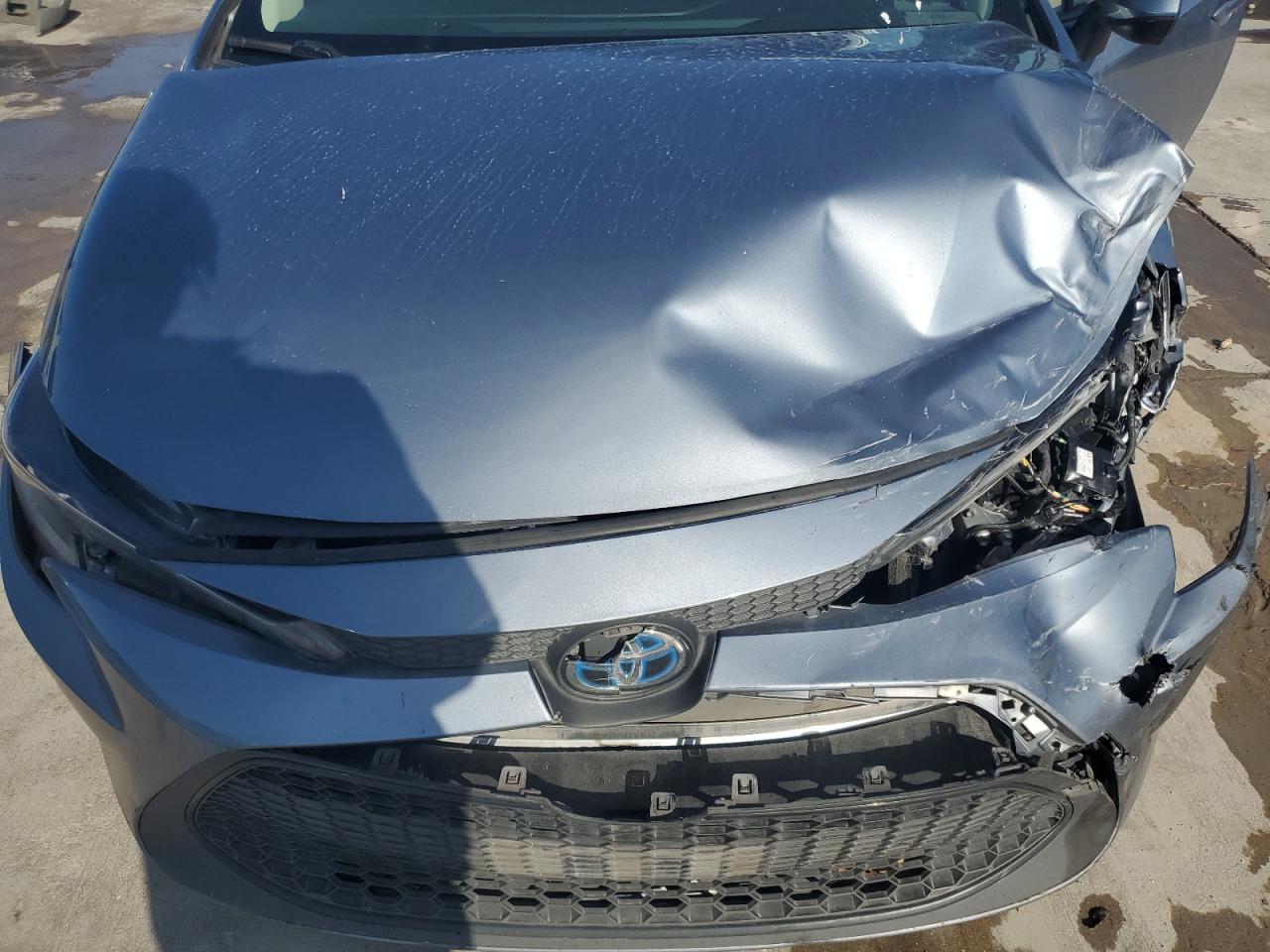 2022 TOYOTA COROLLA LE VIN:JTDEAMDE1NJ054926