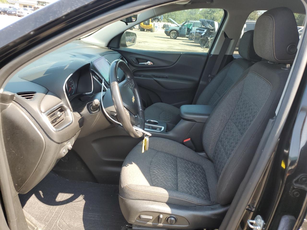 2022 CHEVROLET EQUINOX LT VIN:2GNAXKEV1N6102901