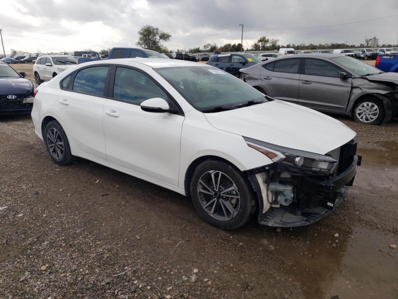 2023 KIA FORTE LX VIN:3KPF24AD2PE579667