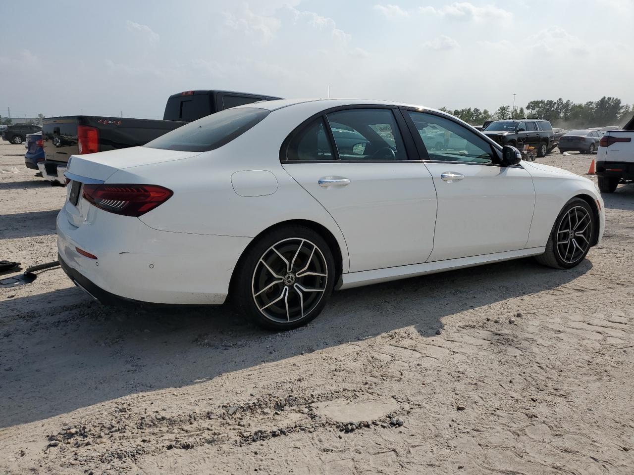 2022 MERCEDES-BENZ E 350 VIN:W1KZF8DB6NB091678