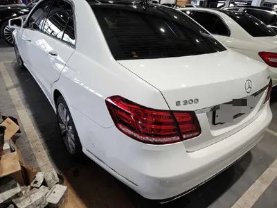 2014 Mercedes-Benz E 300 VIN: