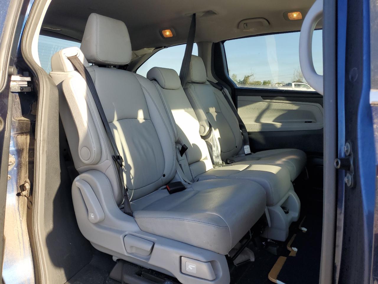 2022 HONDA ODYSSEY TOURING VIN:5FNRL6H80NB017126