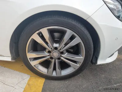 2014 Mercedes-Benz E 300 VIN: