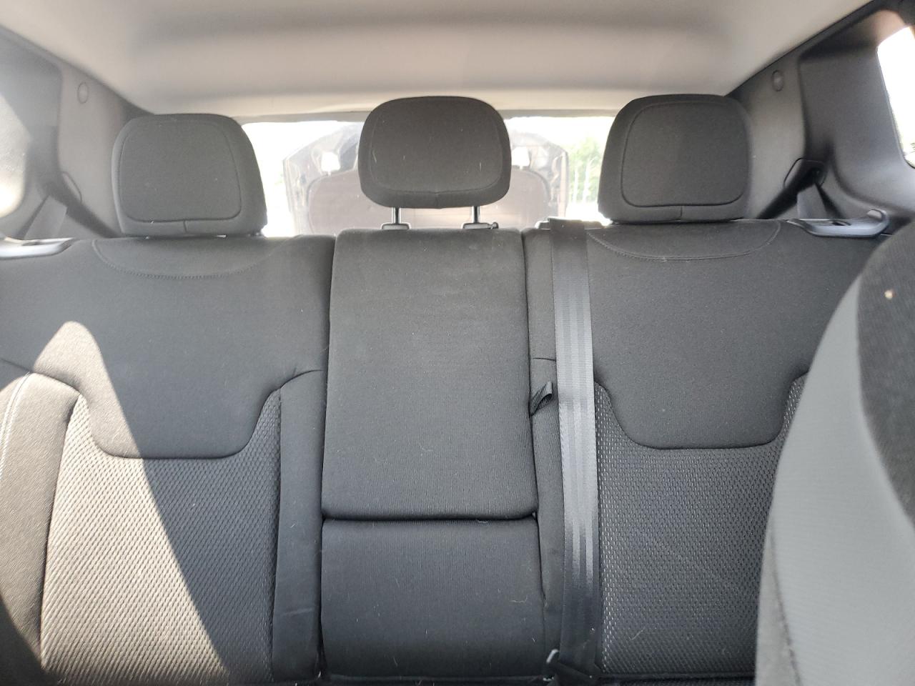 2022 JEEP RENEGADE LATITUDE VIN:ZACNJDB10NPN59658