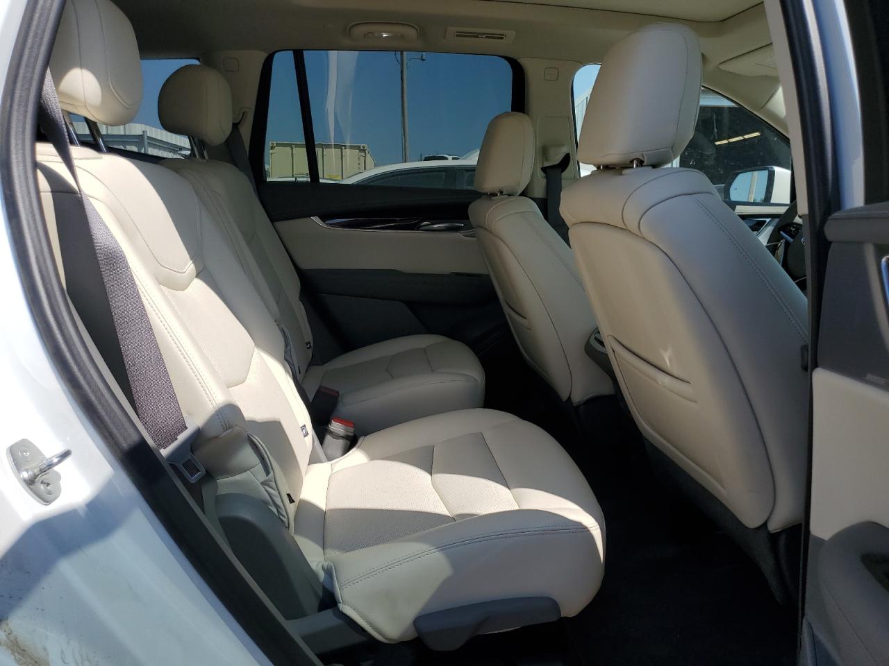 2024 CADILLAC XT6 PREMIUM LUXURY VIN:1GYKPDRS2RZ743682