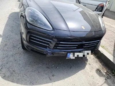 2021 Porsche Cayenne VIN: