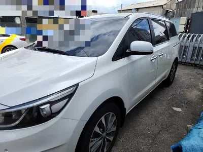 2015 Kia Carnival VIN: