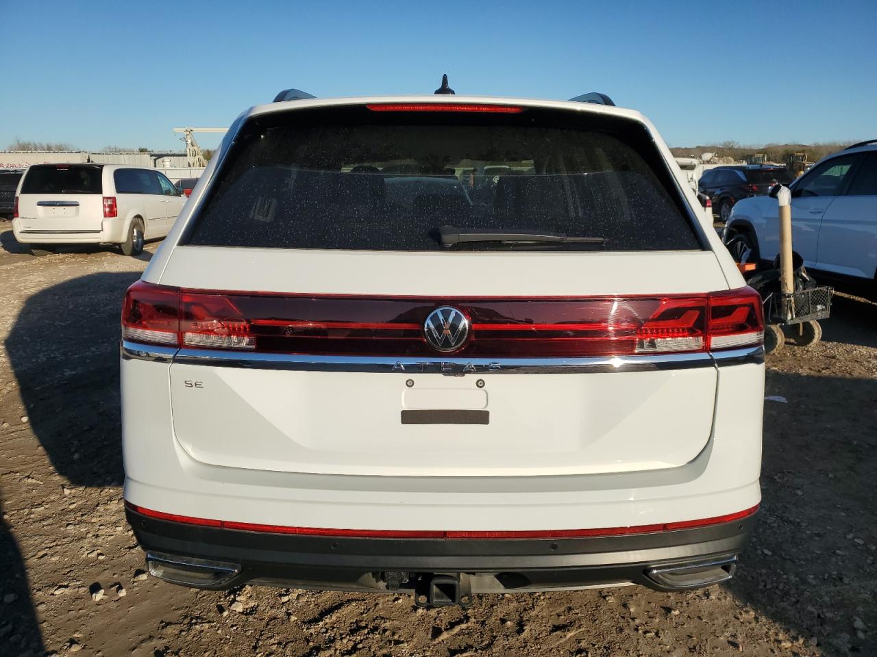 2024 VOLKSWAGEN ATLAS SE VIN:1V2JR2CA4RC579336