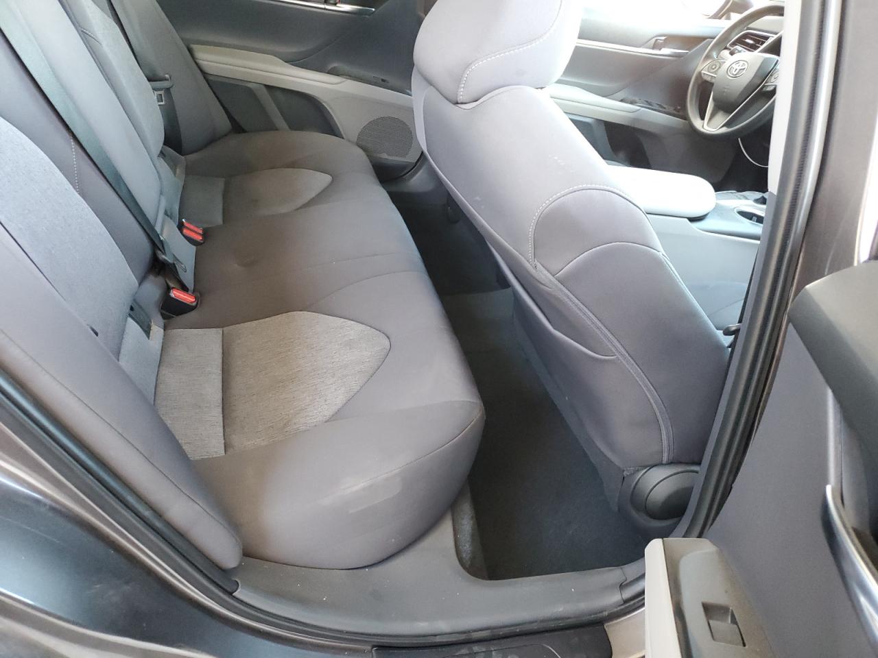 2022 TOYOTA CAMRY LE VIN:4T1C11AK5NU647683